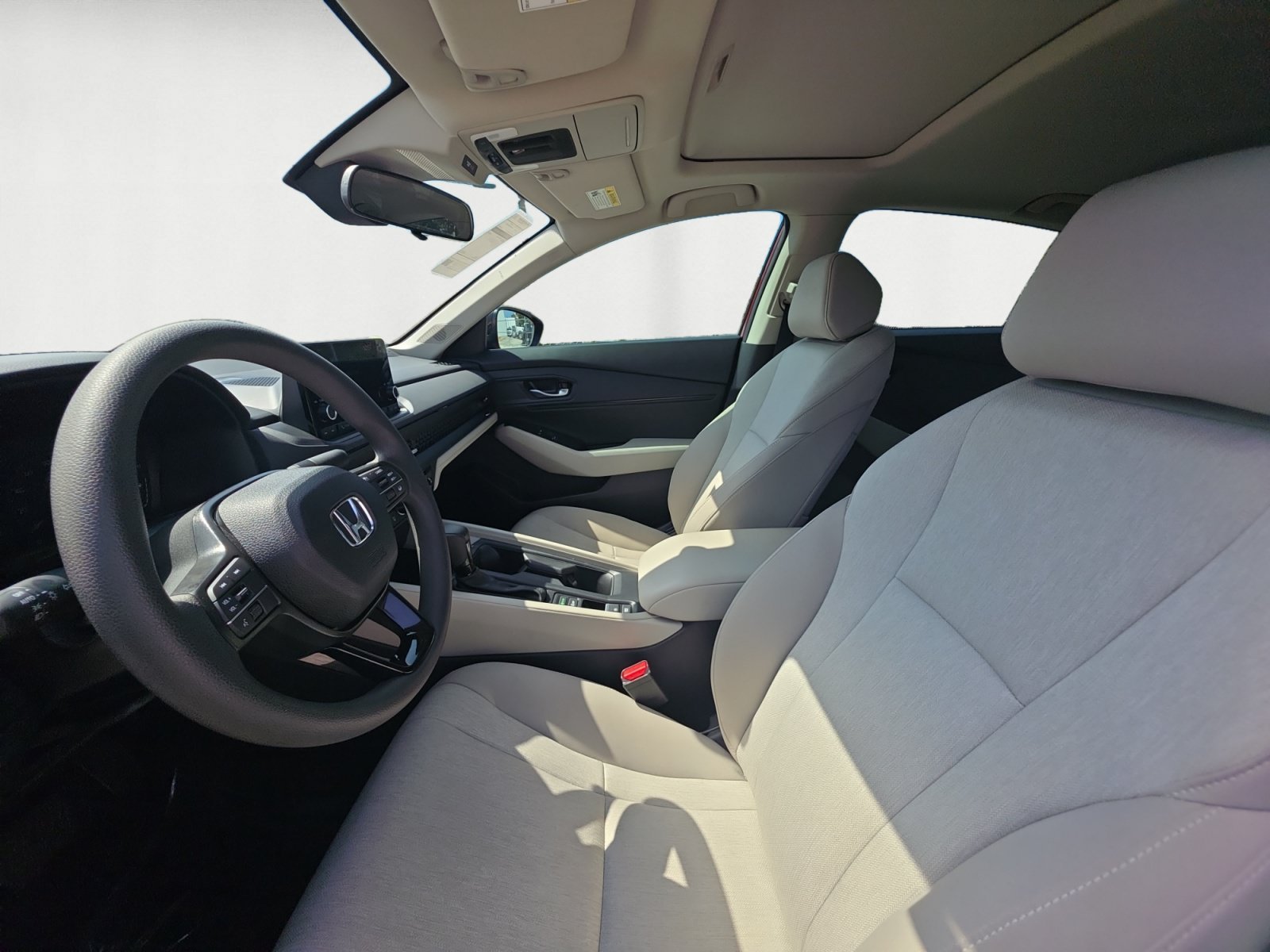 Used 2025 Radiant Red Honda SE image 10