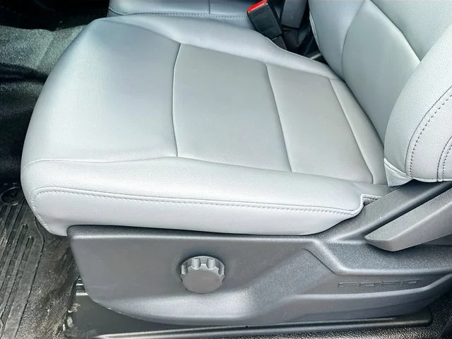 New 2026 Oxford White Ford XL image 13