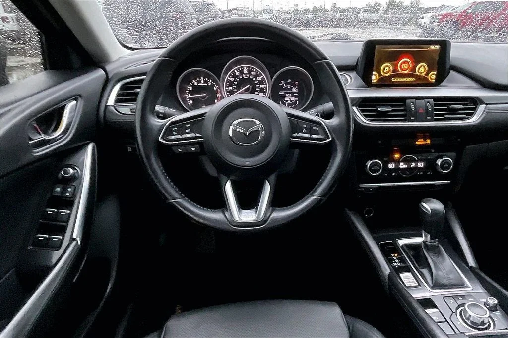 Used 2017 Silver Mazda Touring image 8