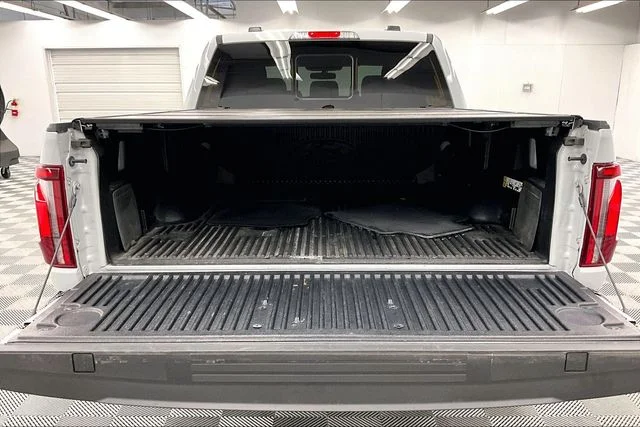 Used 2024 Avalanche Ford Lariat image 31