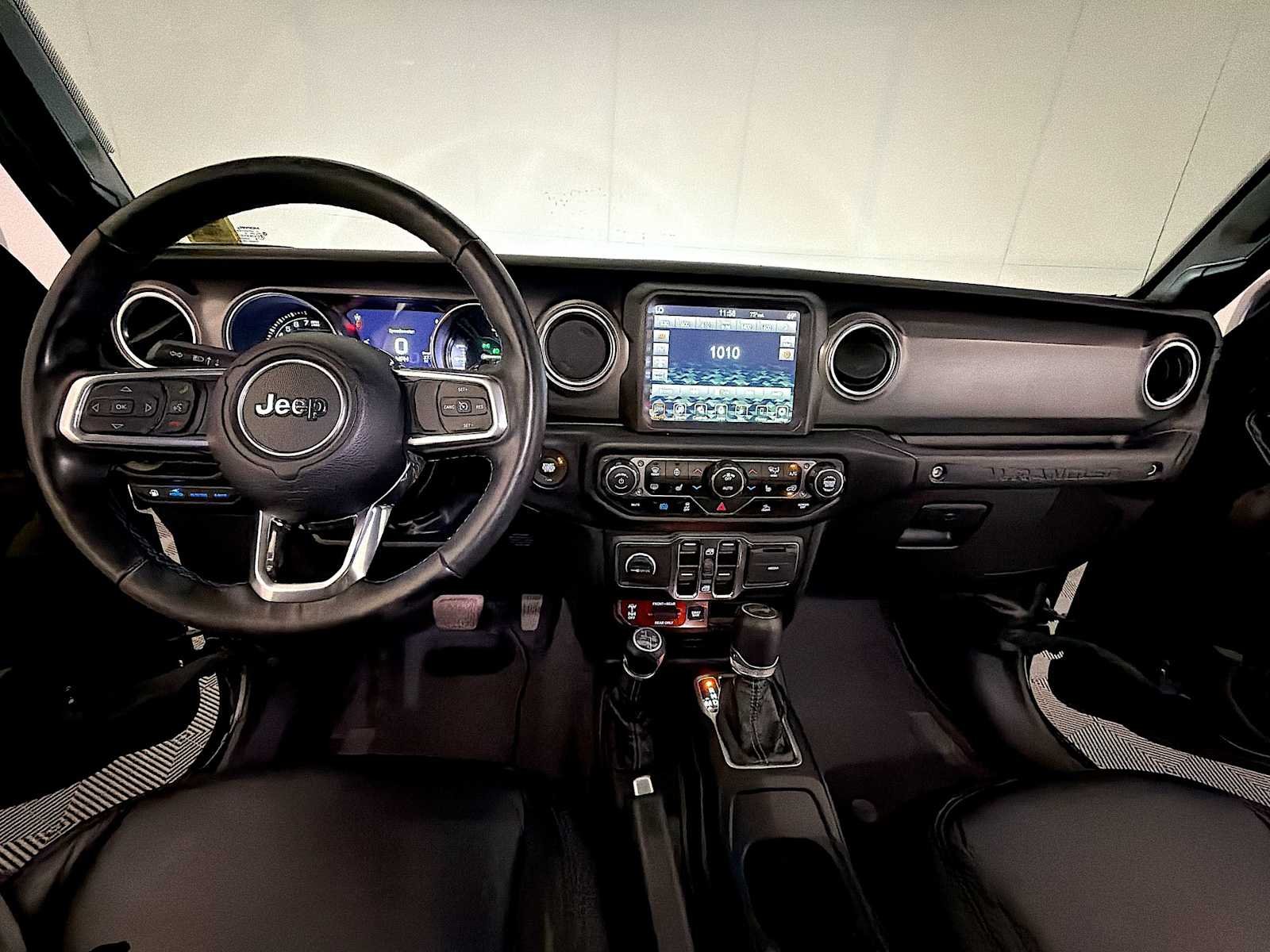 Used 2023 Black Clearcoat Jeep Rubicon image 14