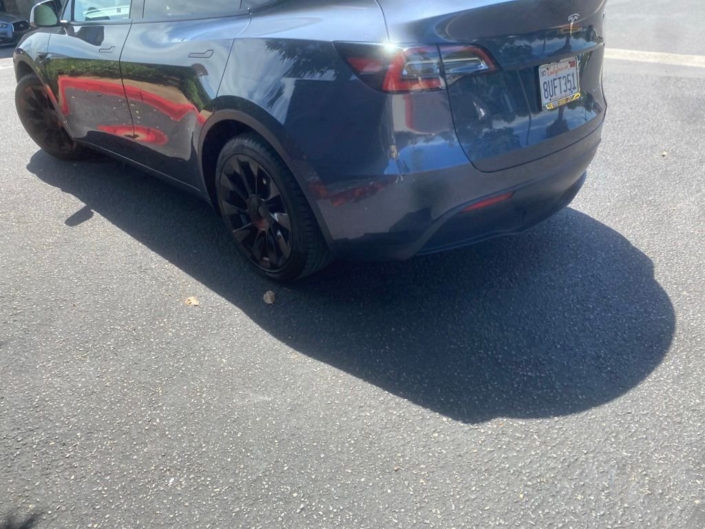 Used 2020 Gray Tesla Long Range image 3