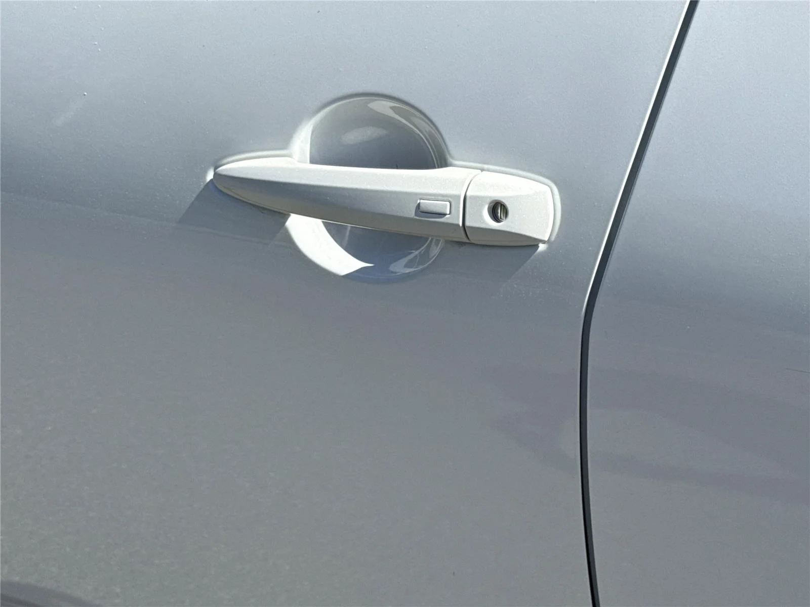 Used 2024 Aspen White Tricoat Nissan SV image 21