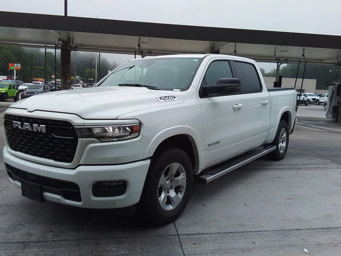 2025 RAM 1500 Big Horn/Lone Star 4x4 Crew Cab 5'7's photo