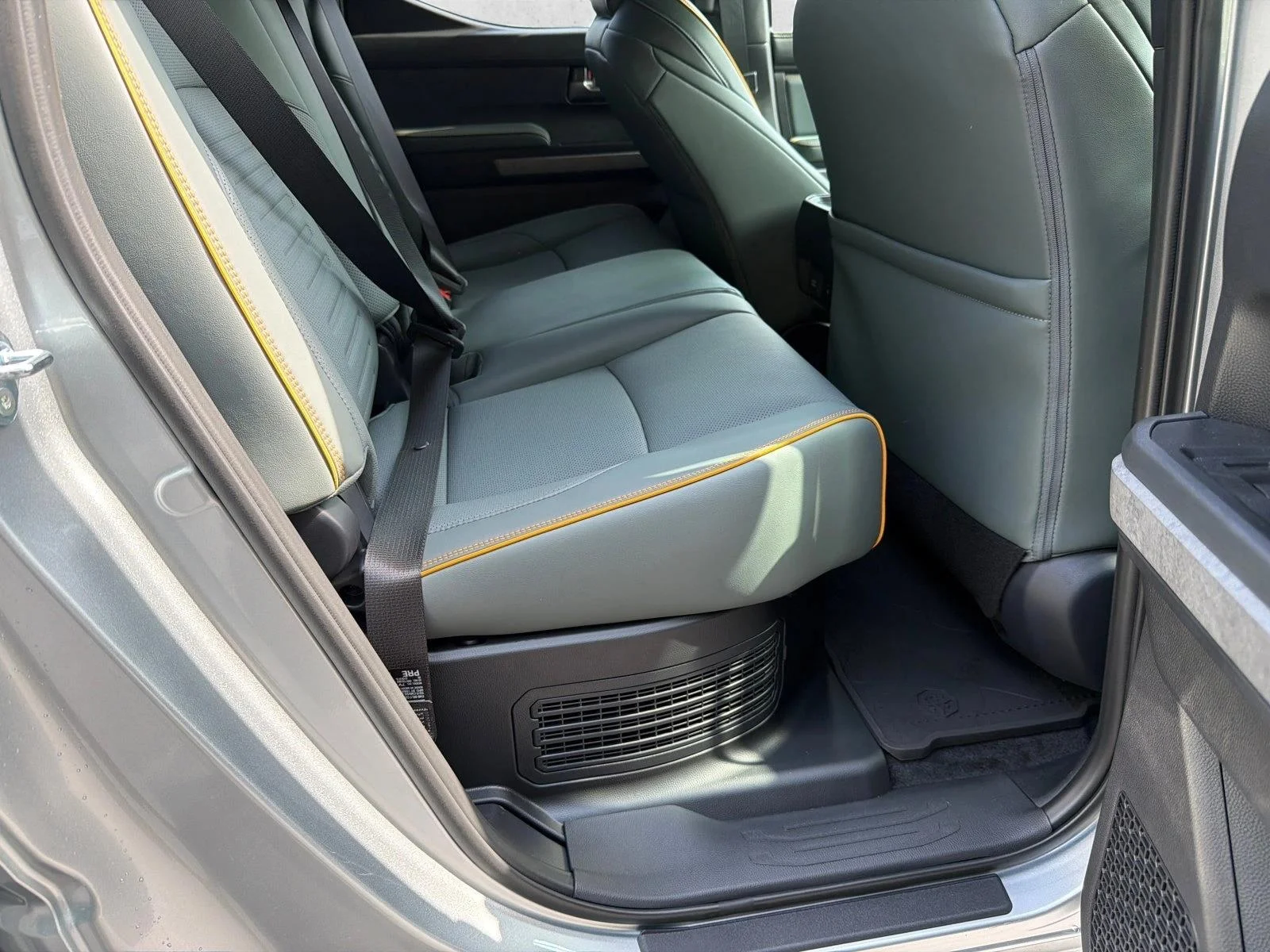New 2026 Celestial Silver Metallic Toyota Trailhunter image 15