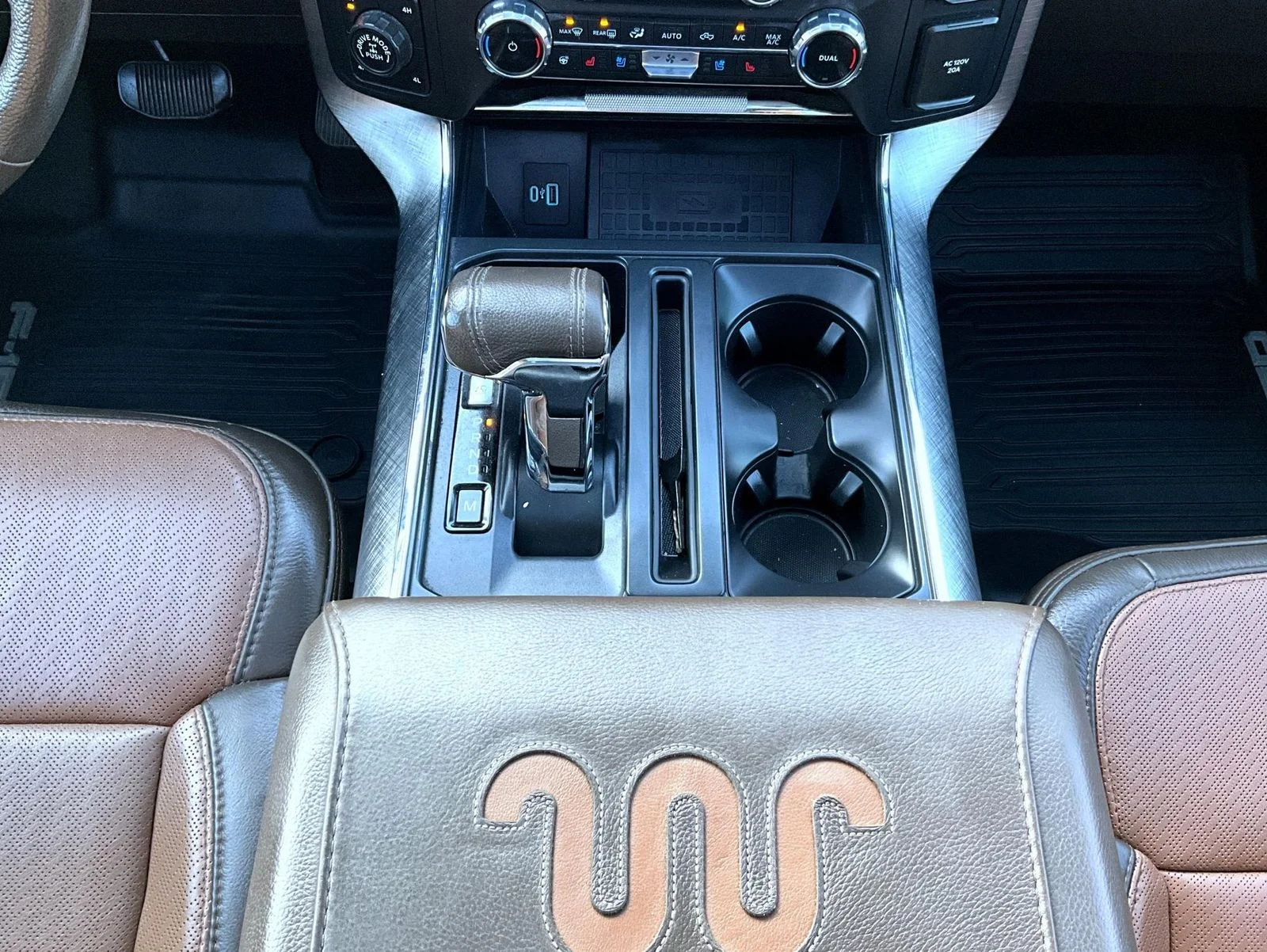 Used 2022 White Ford King Ranch image 16