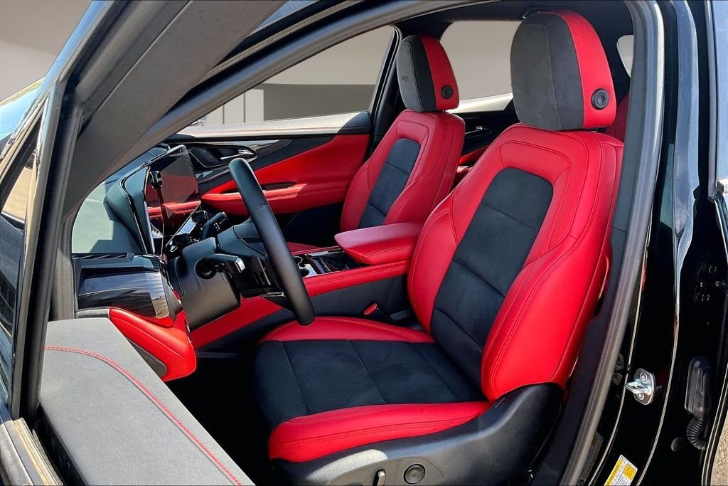 Used 2024 Black Chevrolet RS image 27