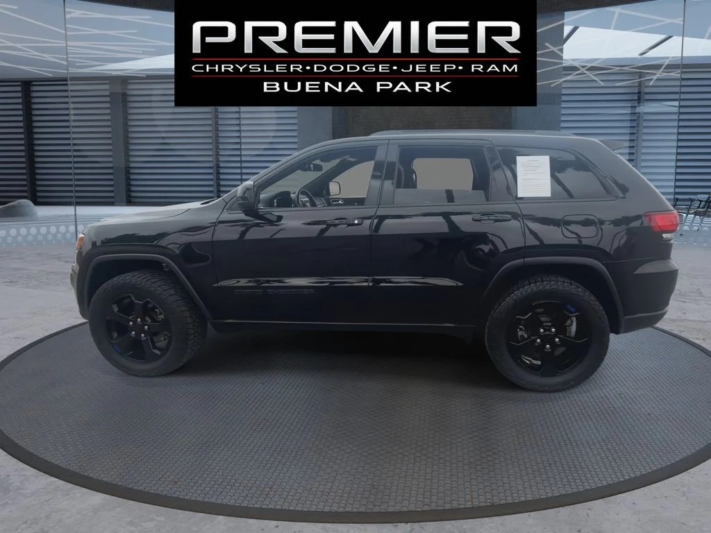 Certified Used 2019 Black Jeep Laredo image 5
