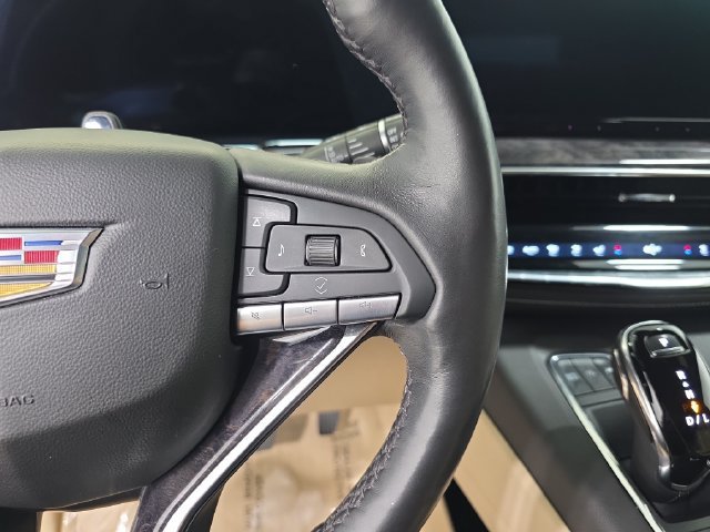 Used 2023 CRYSTAL WHITE TRICOAT Cadillac 4WD Premium Luxury image 18