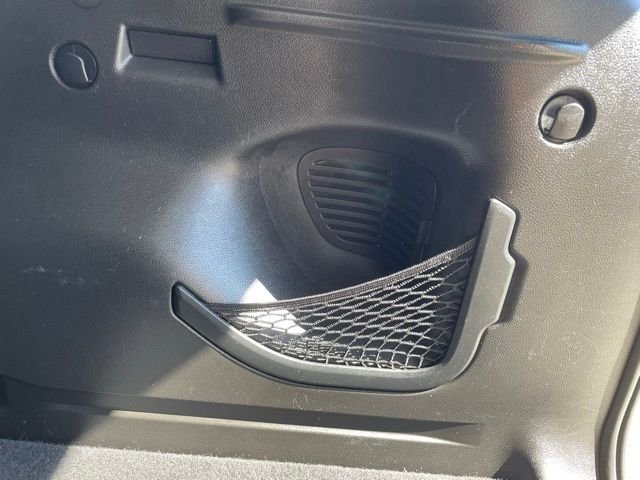 Used 2018 Jetset Blue Jeep Latitude image 39