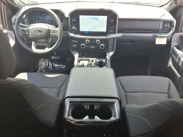 New 2026 Oxford White Ford XLT image 6
