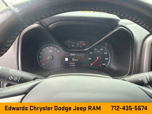 Used 2022 White GMC AT4 w/Leather image 20