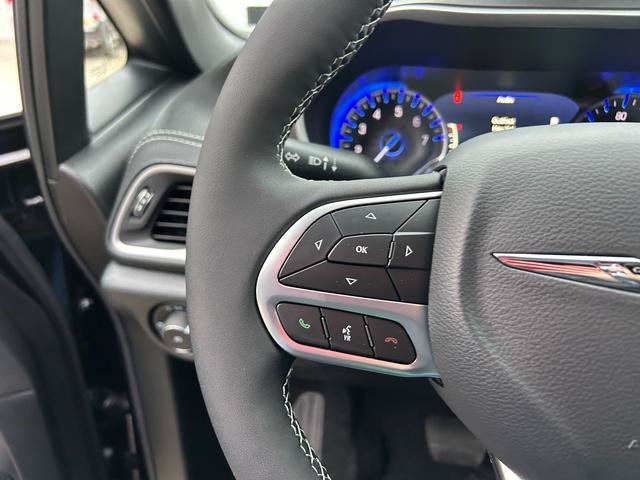 2026 Chrysler Pacifica Select - Photo 16