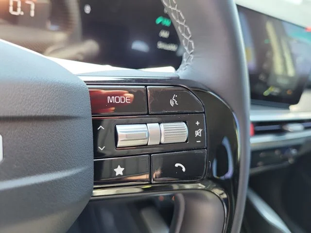 New 2026 Glacial White Pearl Kia LX image 16
