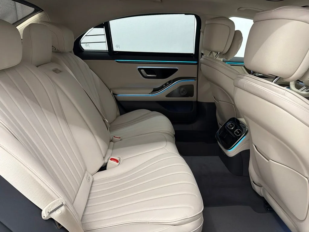 New 2027 White Mercedes-Benz S 500 image 26