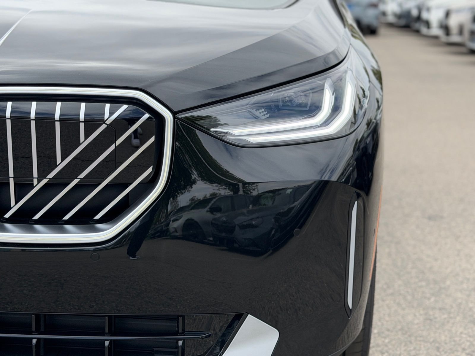 New 2026 Black Sapphire Metallic BMW 30 xDrive image 13