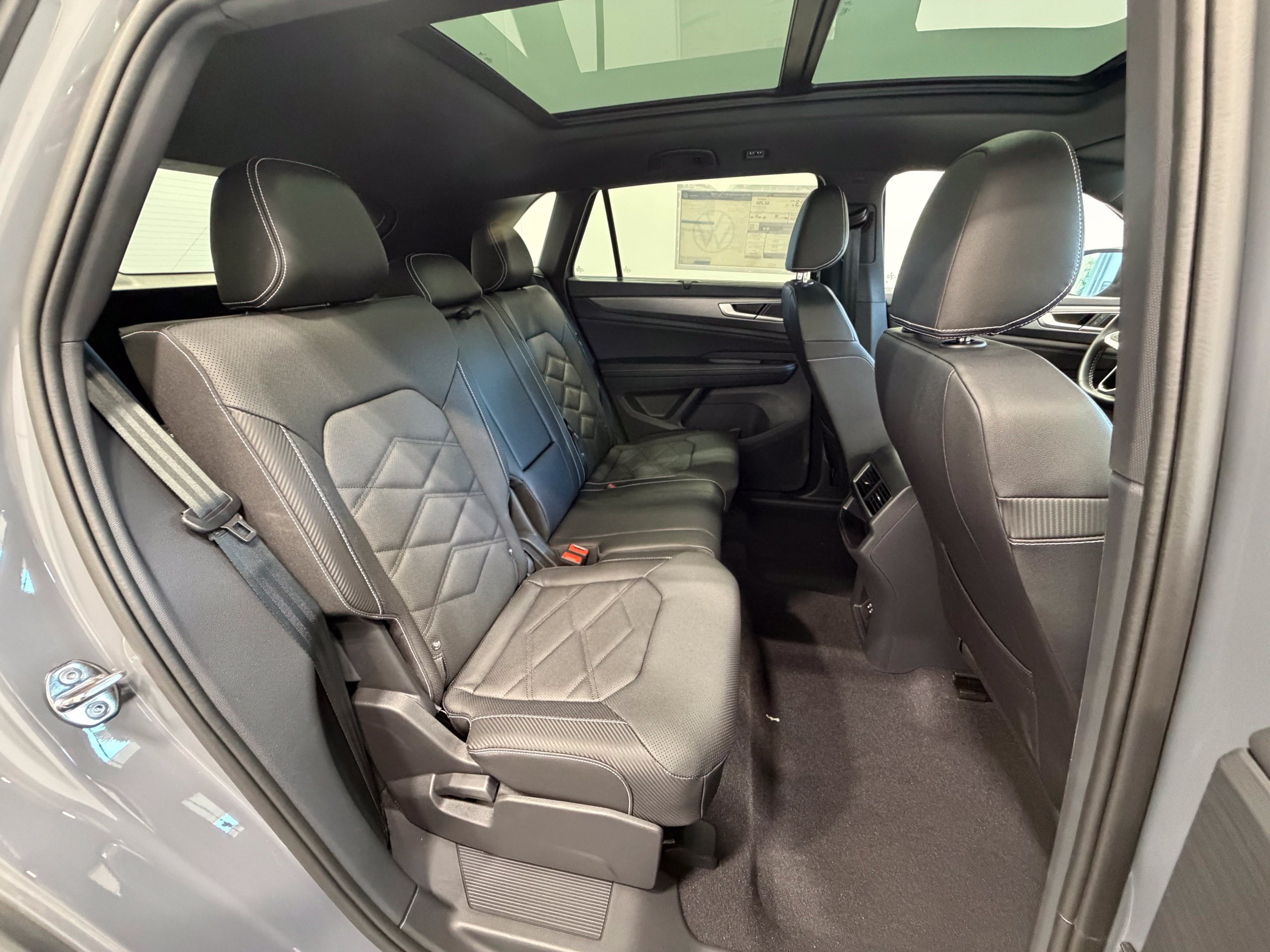 2026 Volkswagen Atlas Cross Sport SE w/Tech - Photo 27