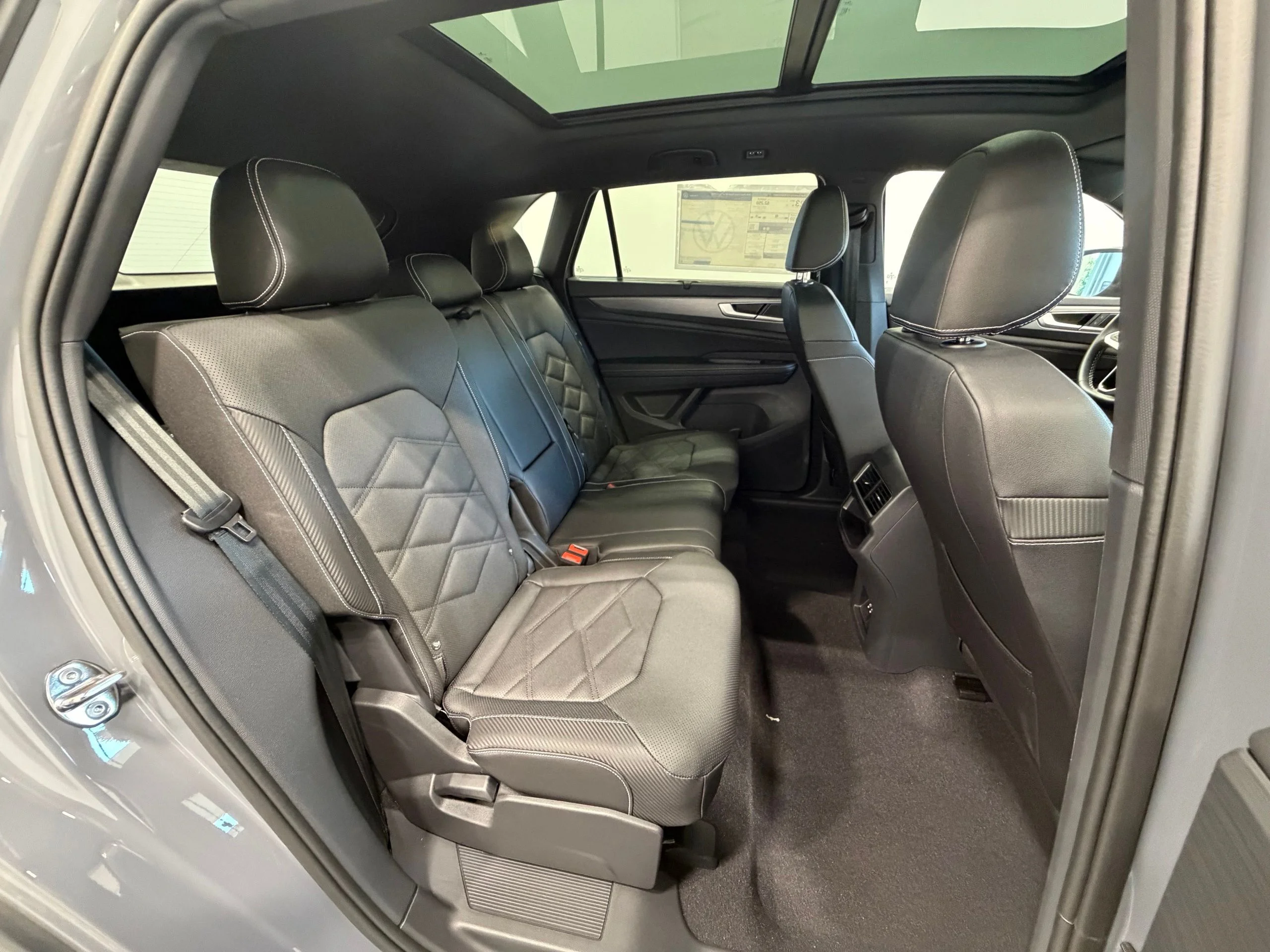 New 2026 Gray Volkswagen 2.0T SE w/Technology image 27