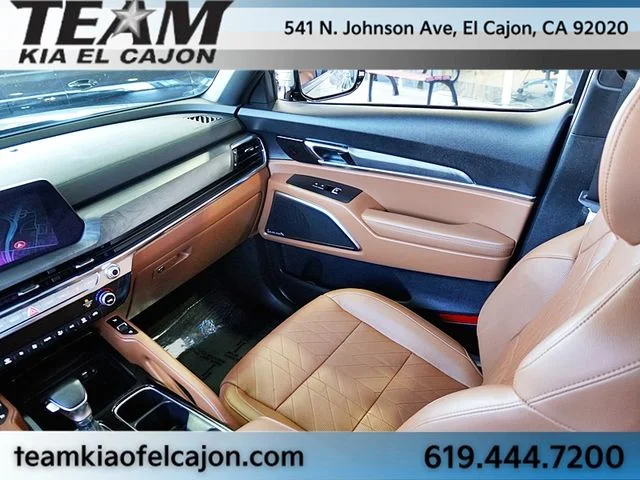 Used 2024 Green Kia SX X-Line AWD image 27