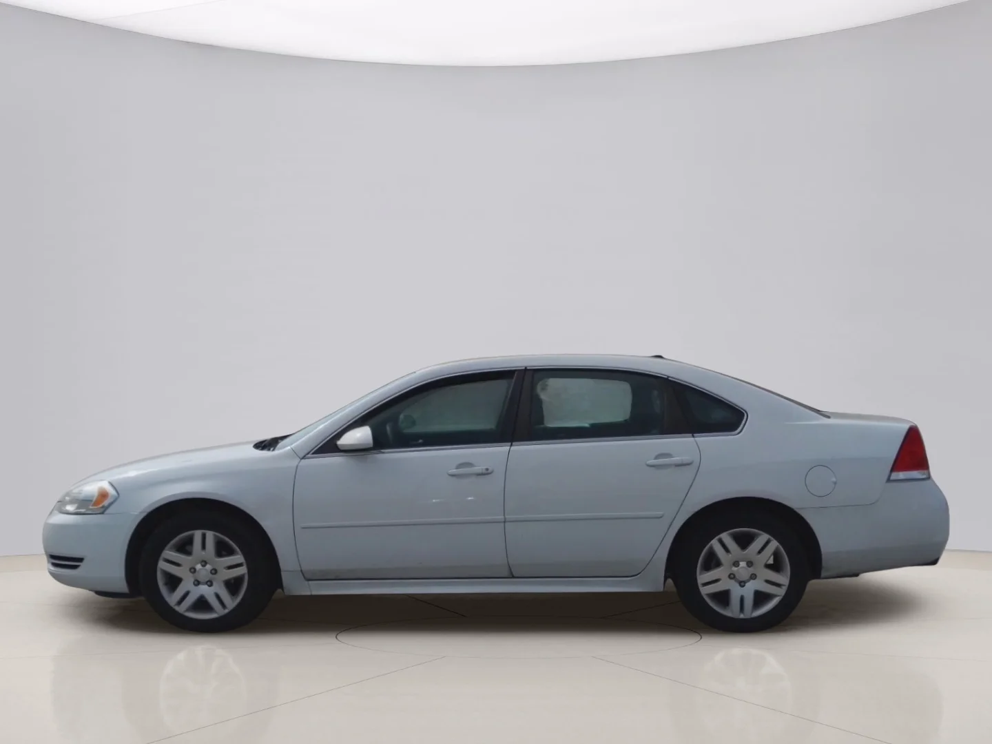 Used 2016 White Chevrolet LT FLEET image 2