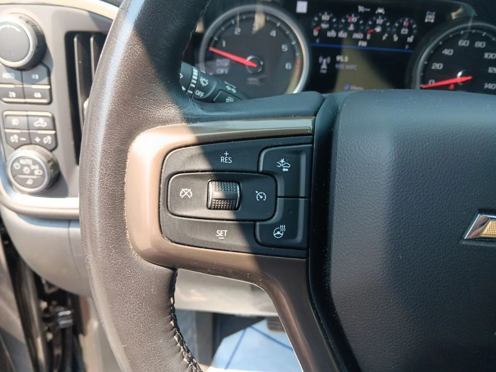 Used 2019 Havana Brown Metallic Chevrolet High Country image 17