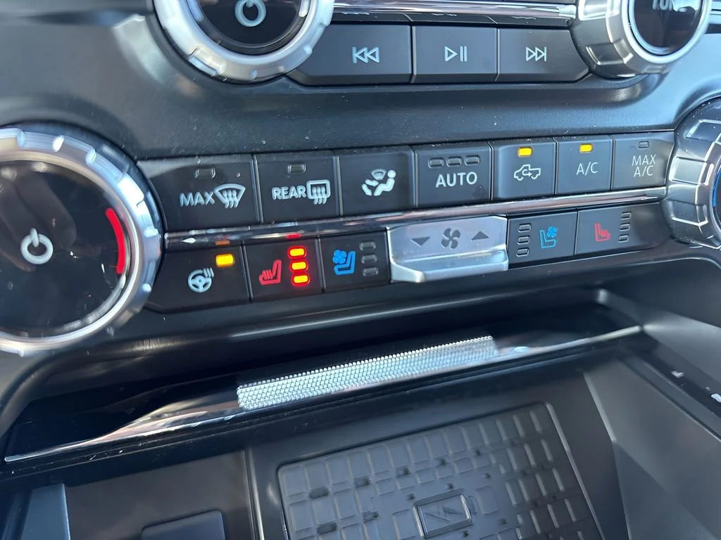 Used 2025 Red Ford King Ranch image 24