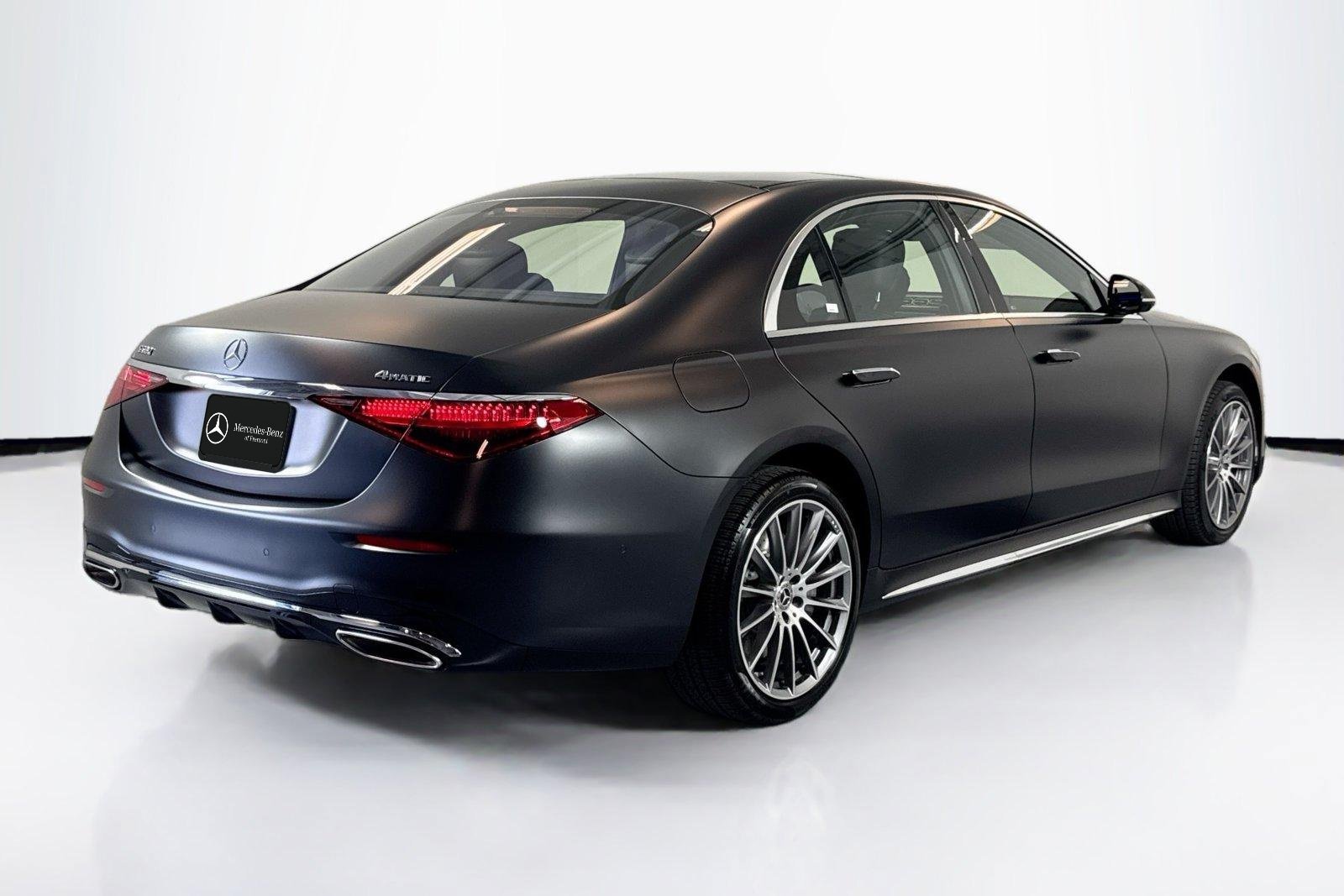 New 2026 Manufaktur Night Black Magno Mercedes-Benz S 580 image 5