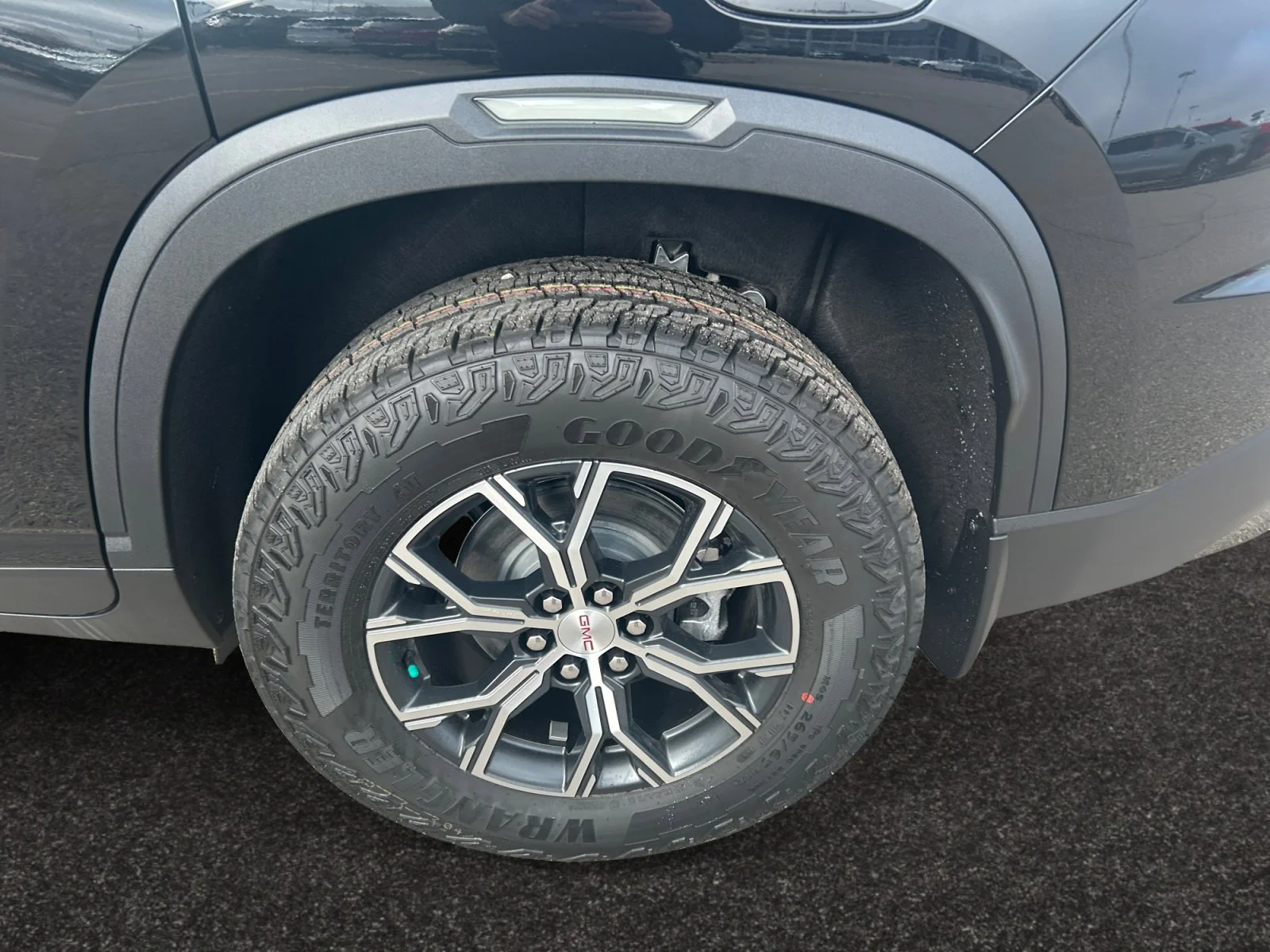 New 2026 Ebony Twilight Metallic GMC AT4 AWD image 9