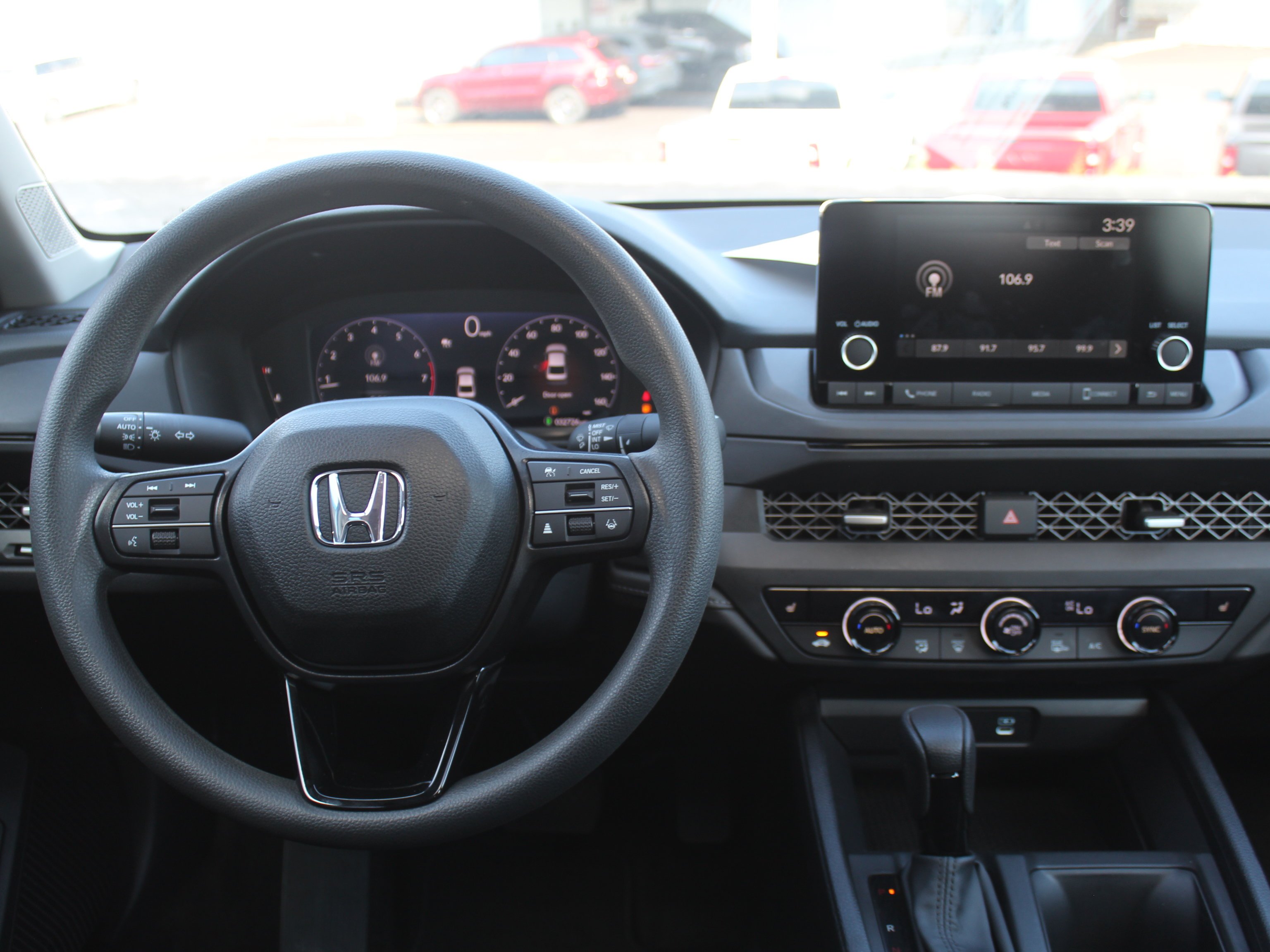 Used 2025 Blue Honda SE image 12
