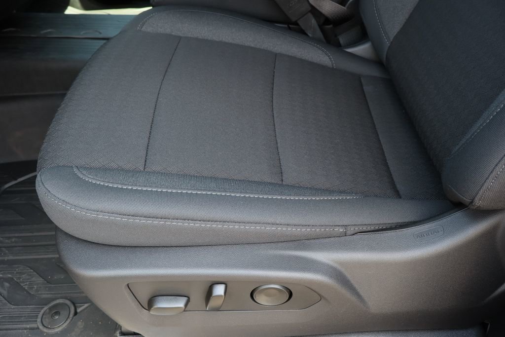 2026 GMC Sierra 1500 SLE - Photo 16