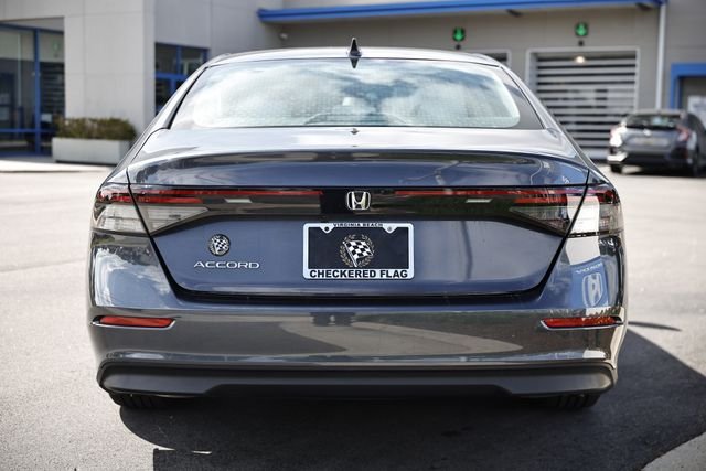 Used 2023 Meteorite Gray Metallic Honda EX image 10