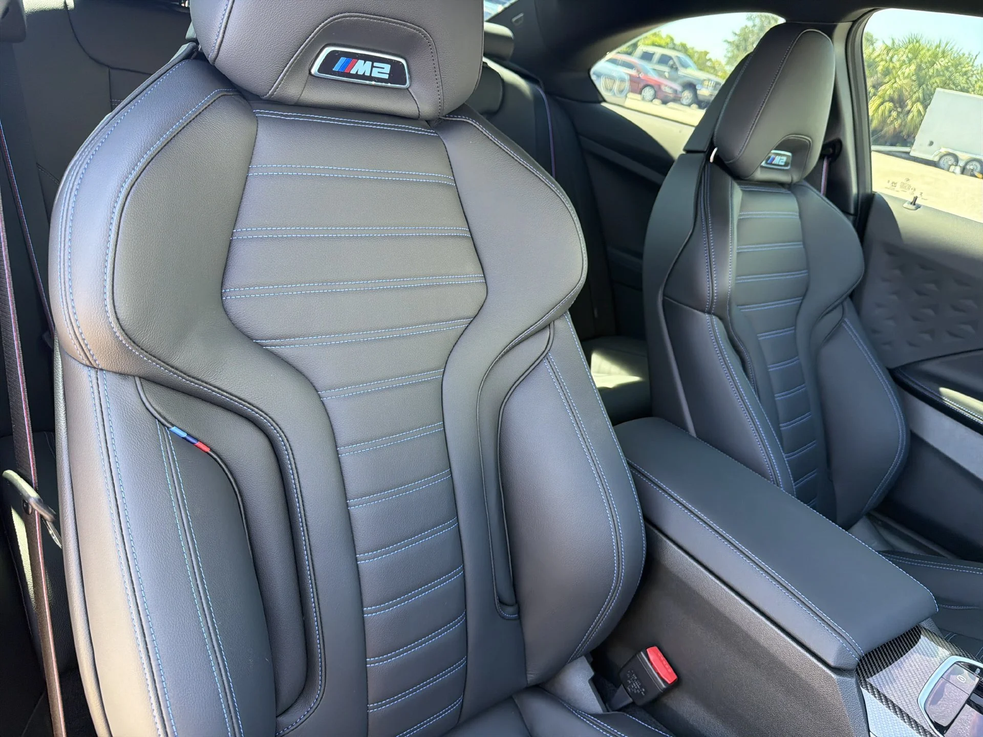 New 2027 Black Sapphire Metallic BMW Base image 20