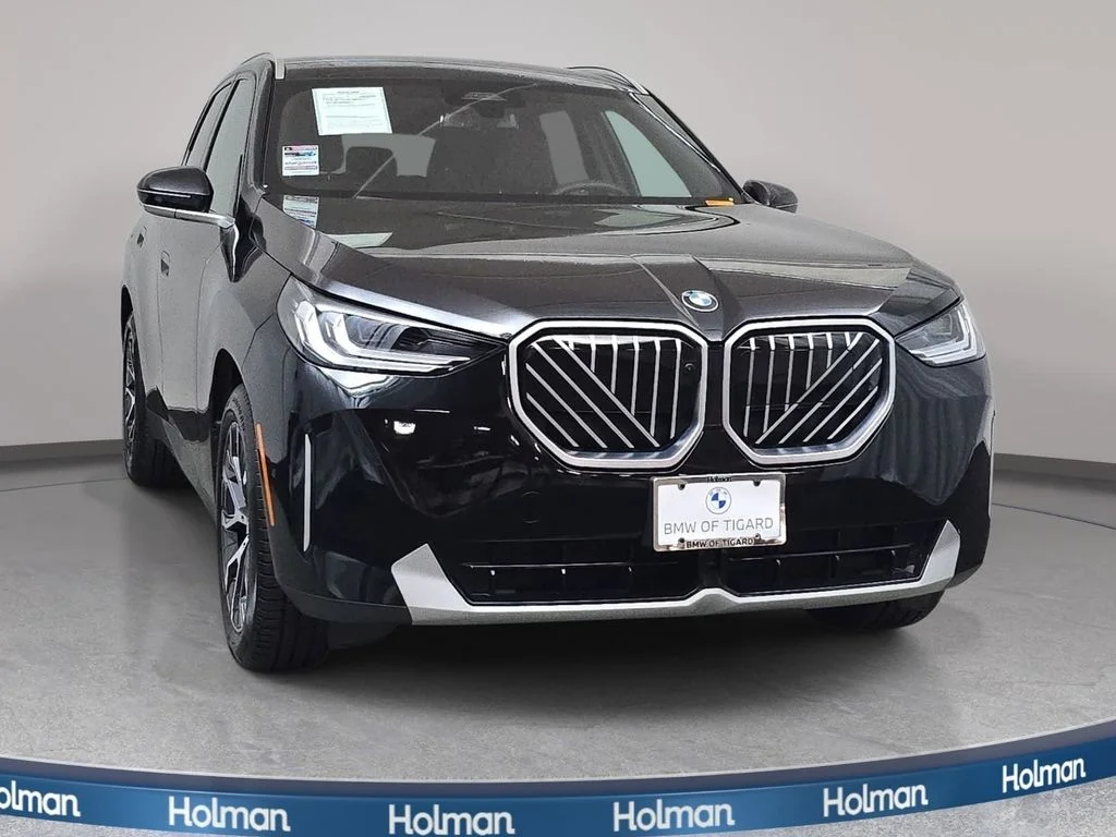 Used 2025 Black Sapphire Metallic BMW 30 xDrive image 3
