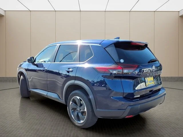 Used 2024 Blue Nissan SV image 4