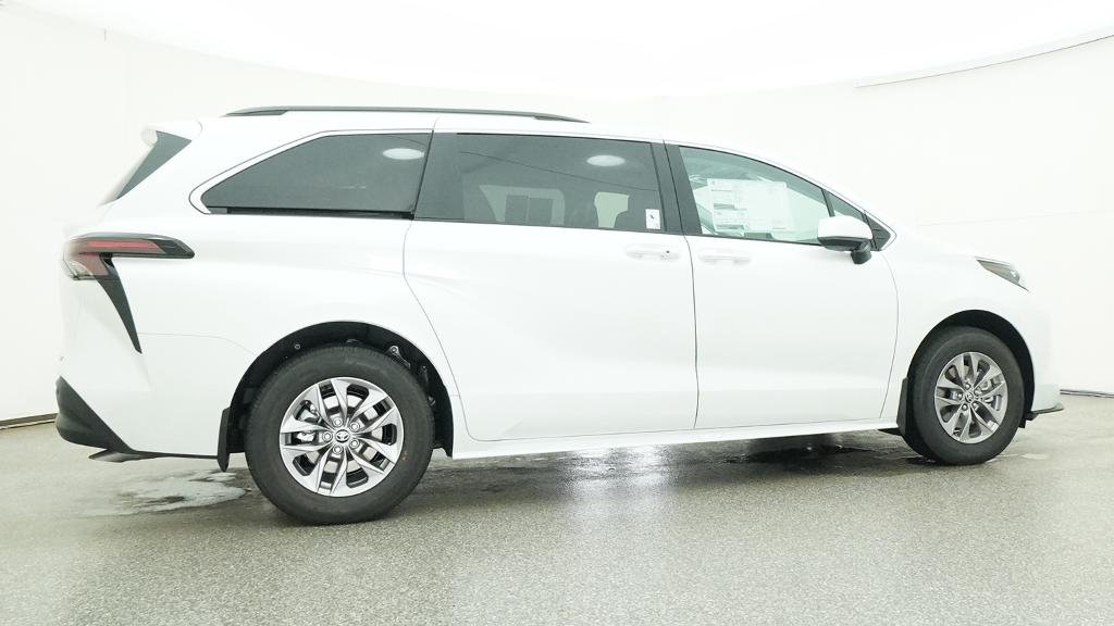 New 2026 Wind Chill Pearl Toyota XLE image 15