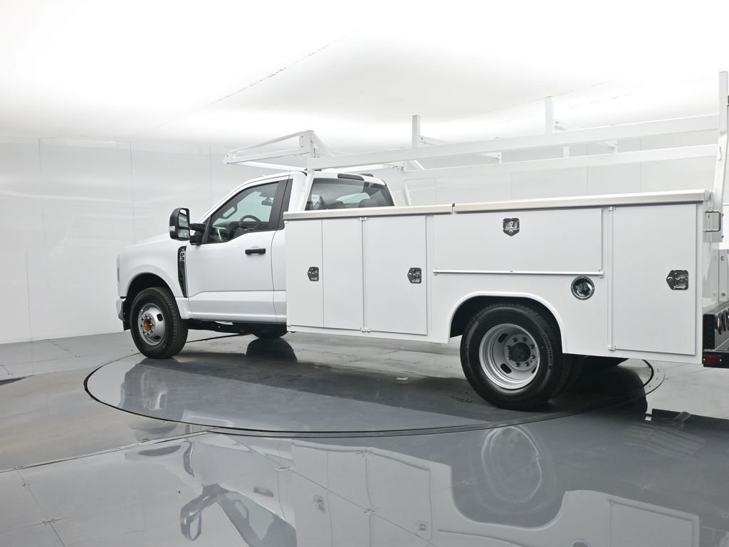 New 2026 Oxford White Ford XL image 6