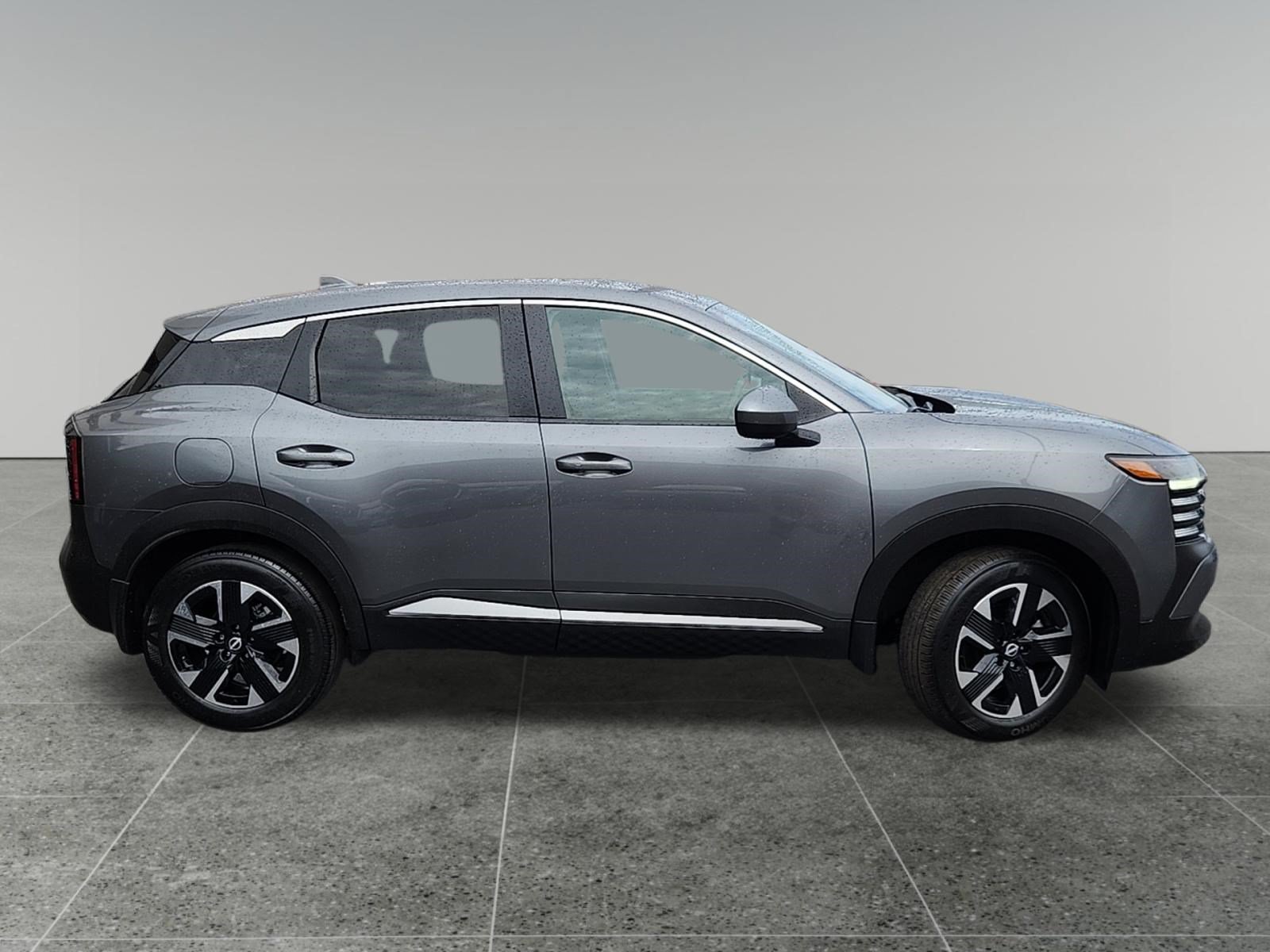 Used 2025 Gun Metallic Nissan SV image 8