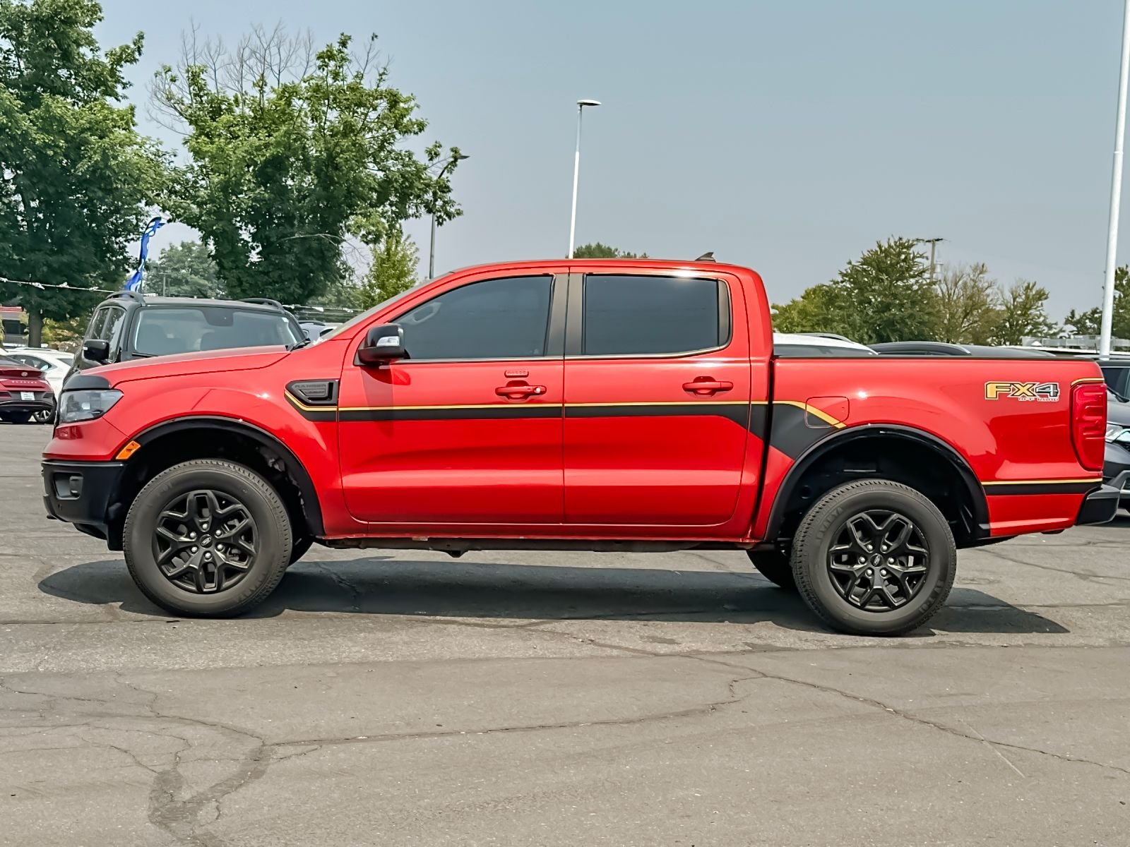 Used 2022  Ford Lariat image 6