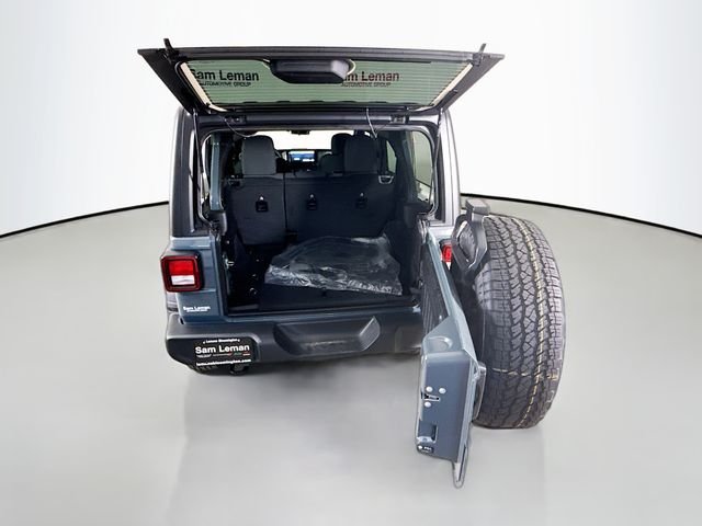 New 2026 Anvil Clear-Coat Exterior Paint Jeep Sport S image 25