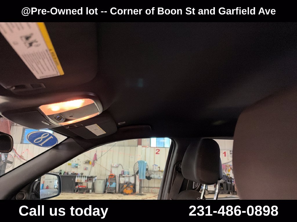Used 2018 White Jeep Laredo E image 13