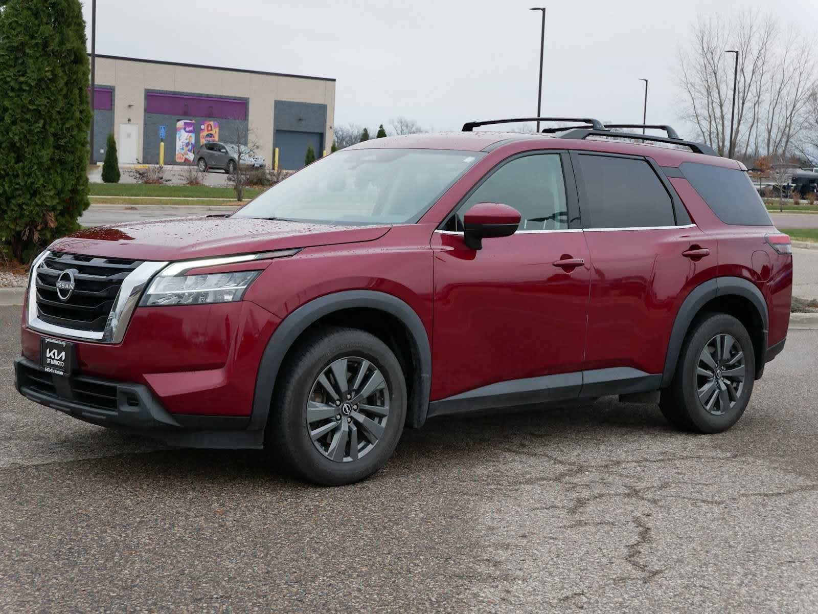 Used 2022 Nissan Pathfinder SV with VIN 5N1DR3BC9NC231156 for sale in Mankato, Minnesota