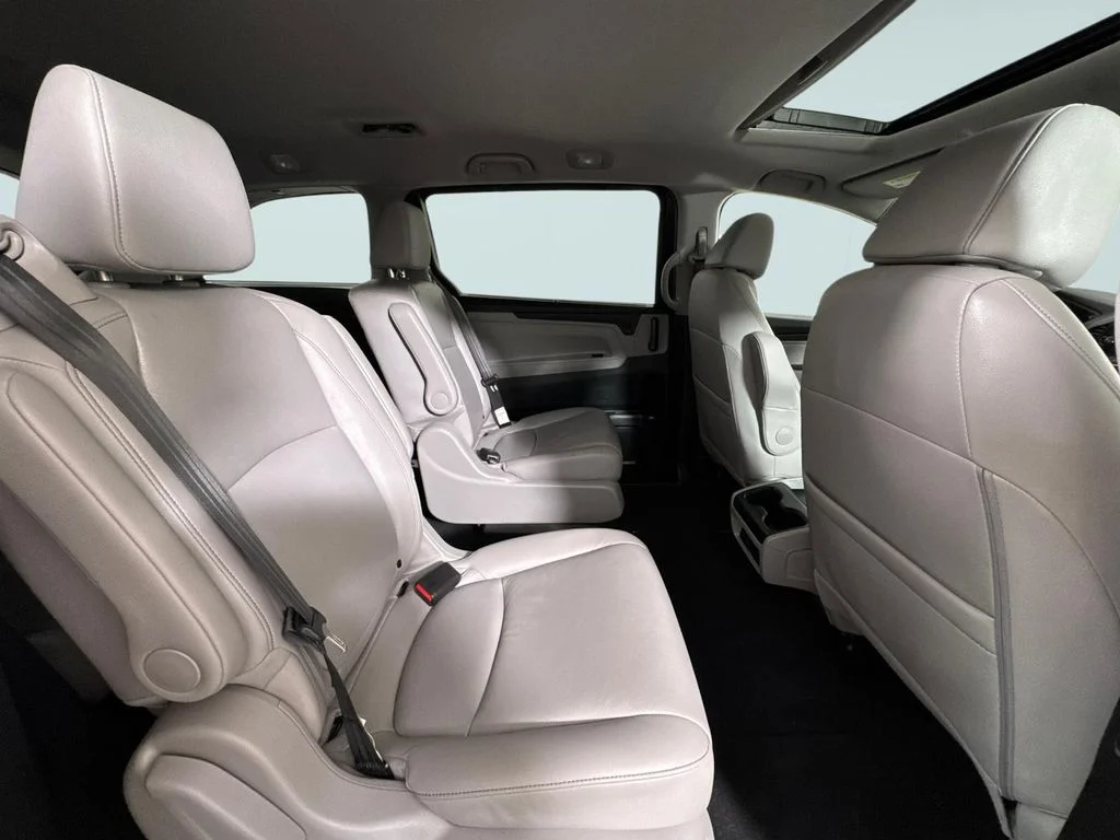2023 Honda Odyssey EX-L - Photo 16