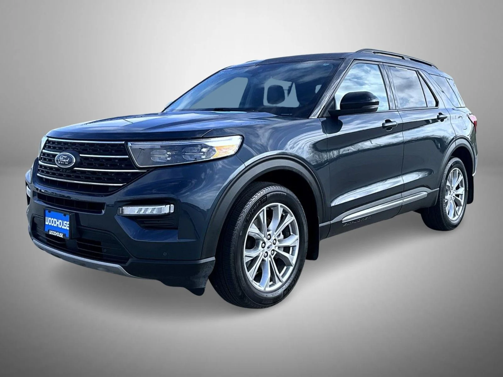 2024 Ford Explorer XLT 4WD's photo