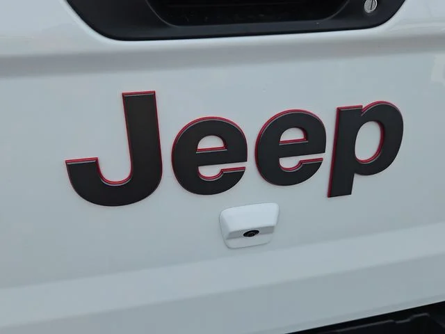 New 2026 Bright White Clear-Coat Exterior Paint Jeep Rubicon image 26