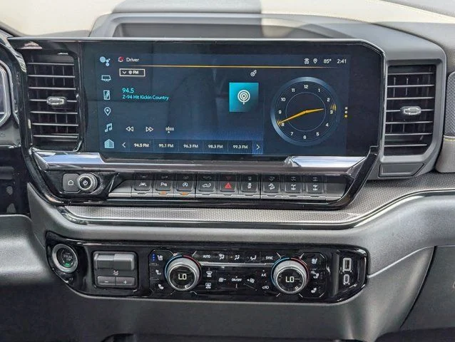 2024 Chevrolet Silverado 1500 ZR2 - Photo 16