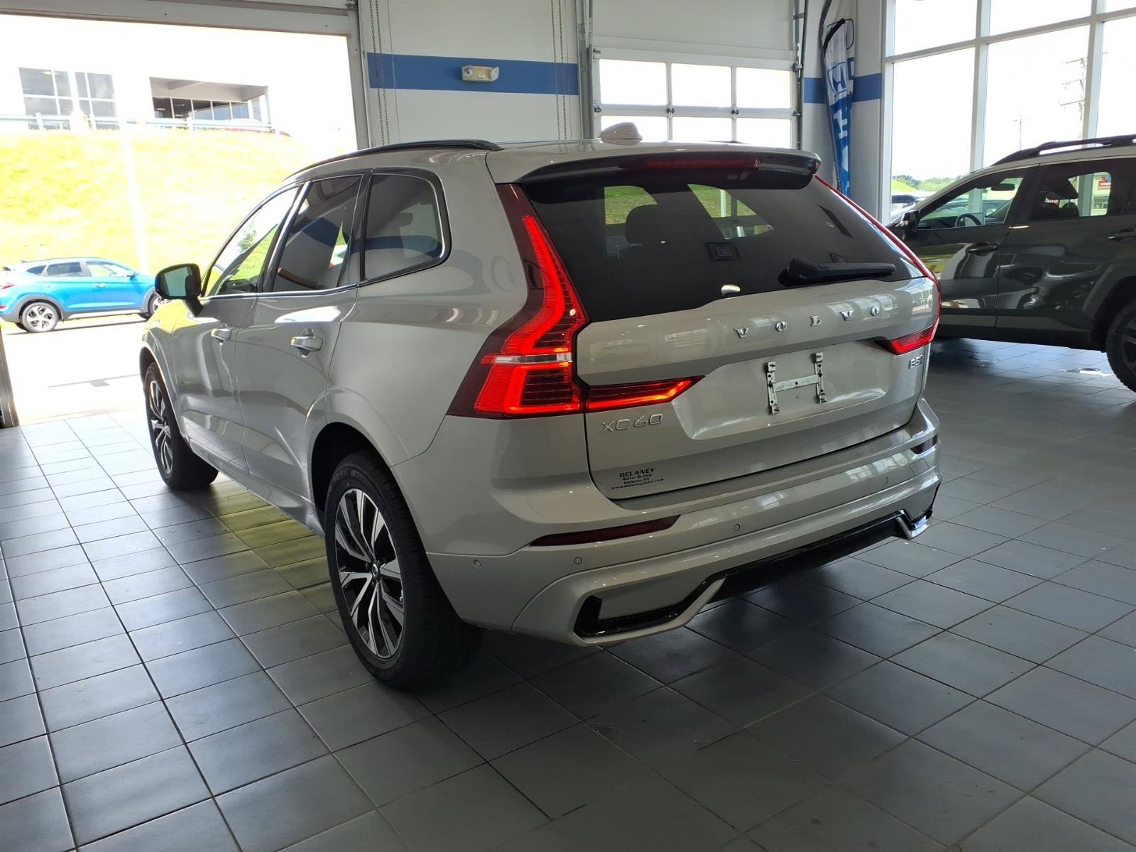 Used 2024 Silver Dawn Metallic Volvo Plus Dark Theme image 7