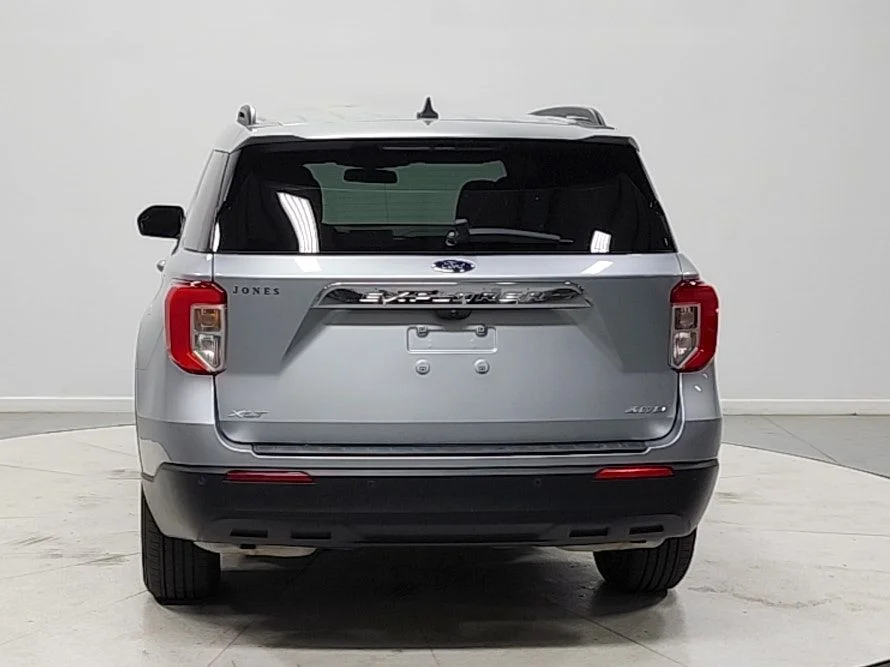 Used 2022 Iconic Silver Metallic Ford XLT image 6