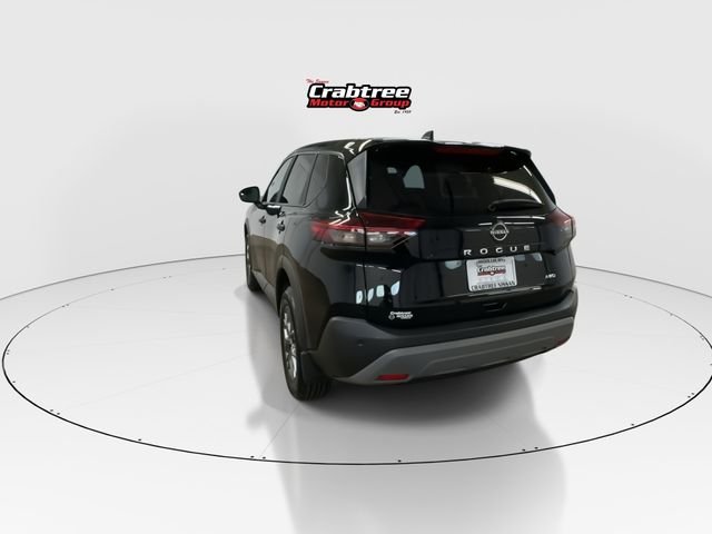 Used 2023 Black Nissan S image 6