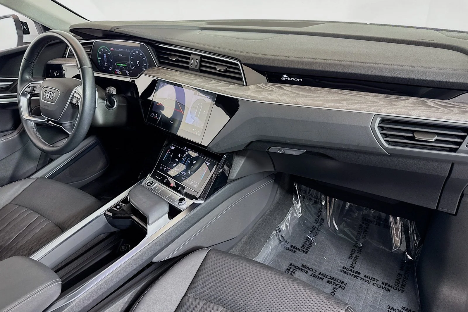 Used 2022 White Audi Premium Plus image 28