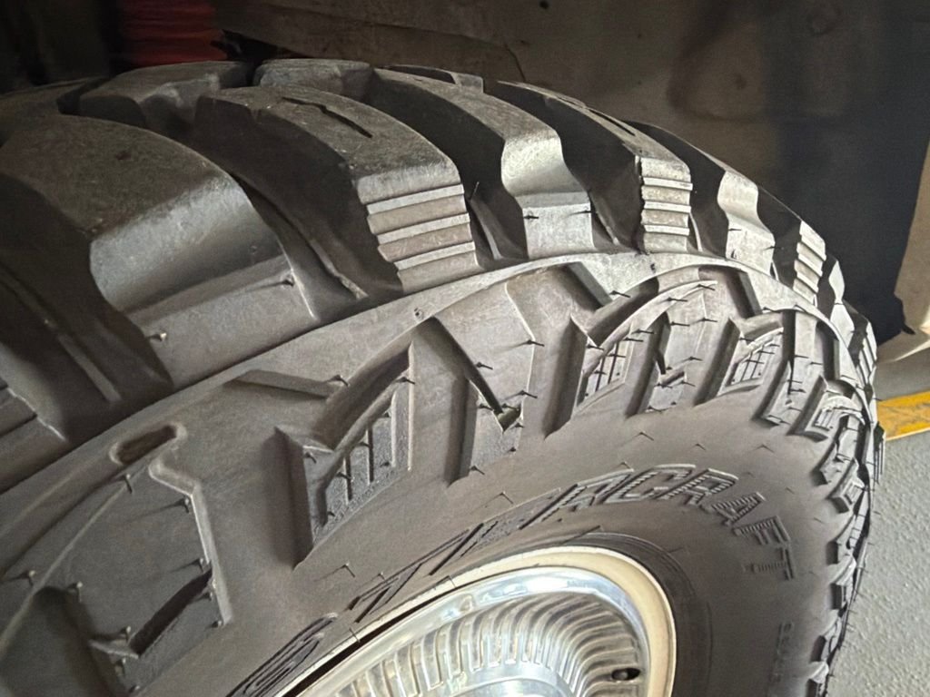 Used 1985  Jeep Base image 8
